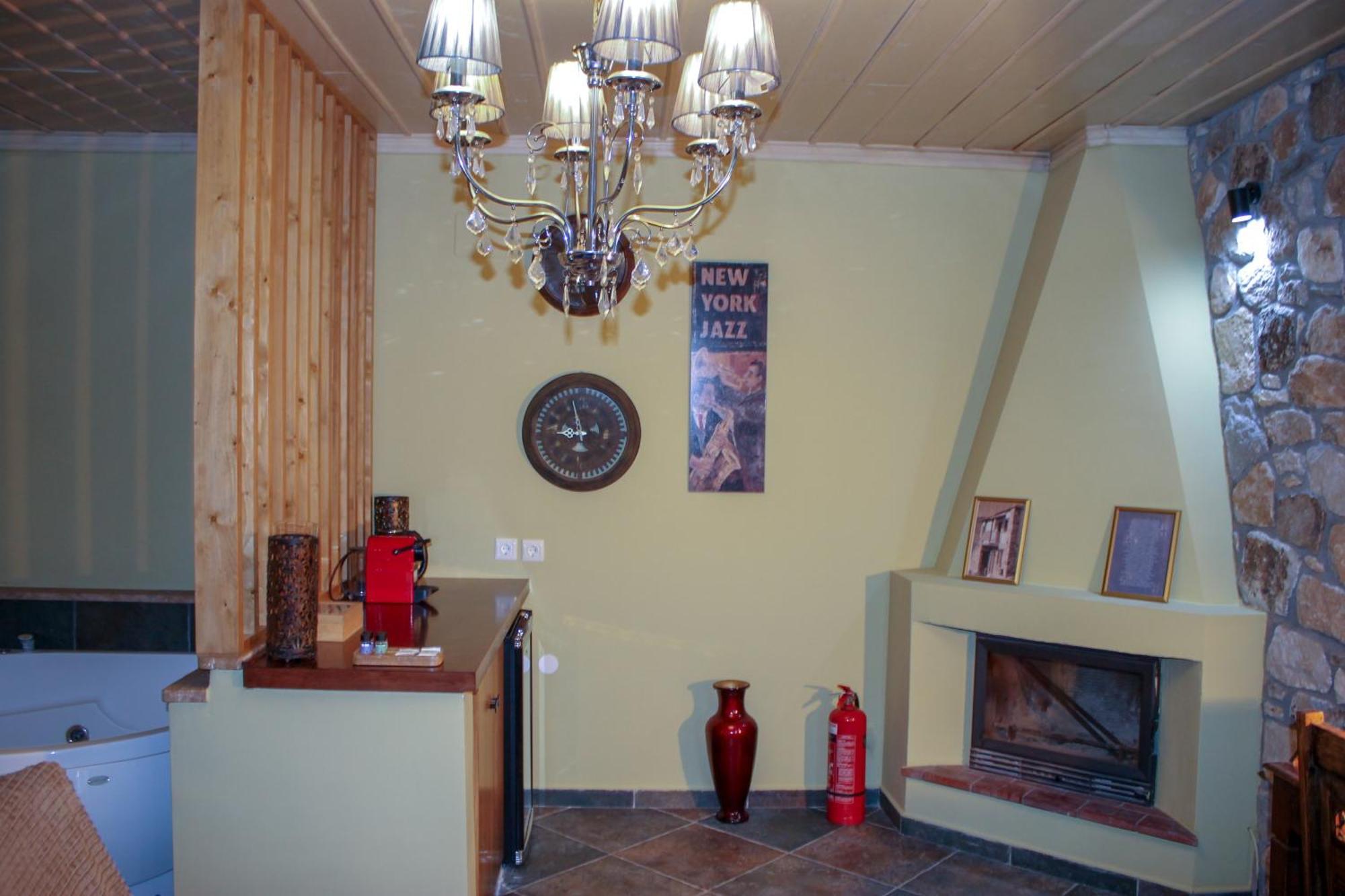 Oikies Art Rooms Ángistron Екстериор снимка