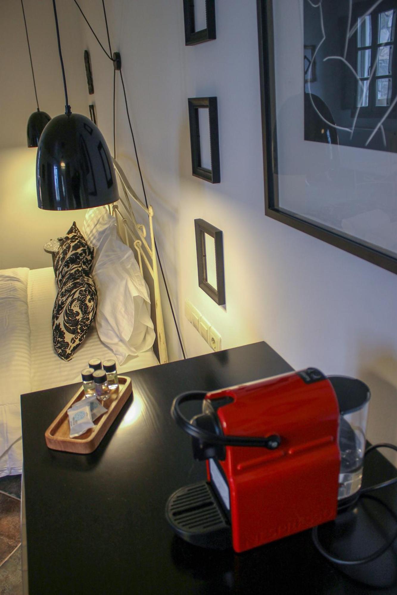 Oikies Art Rooms Ángistron Екстериор снимка