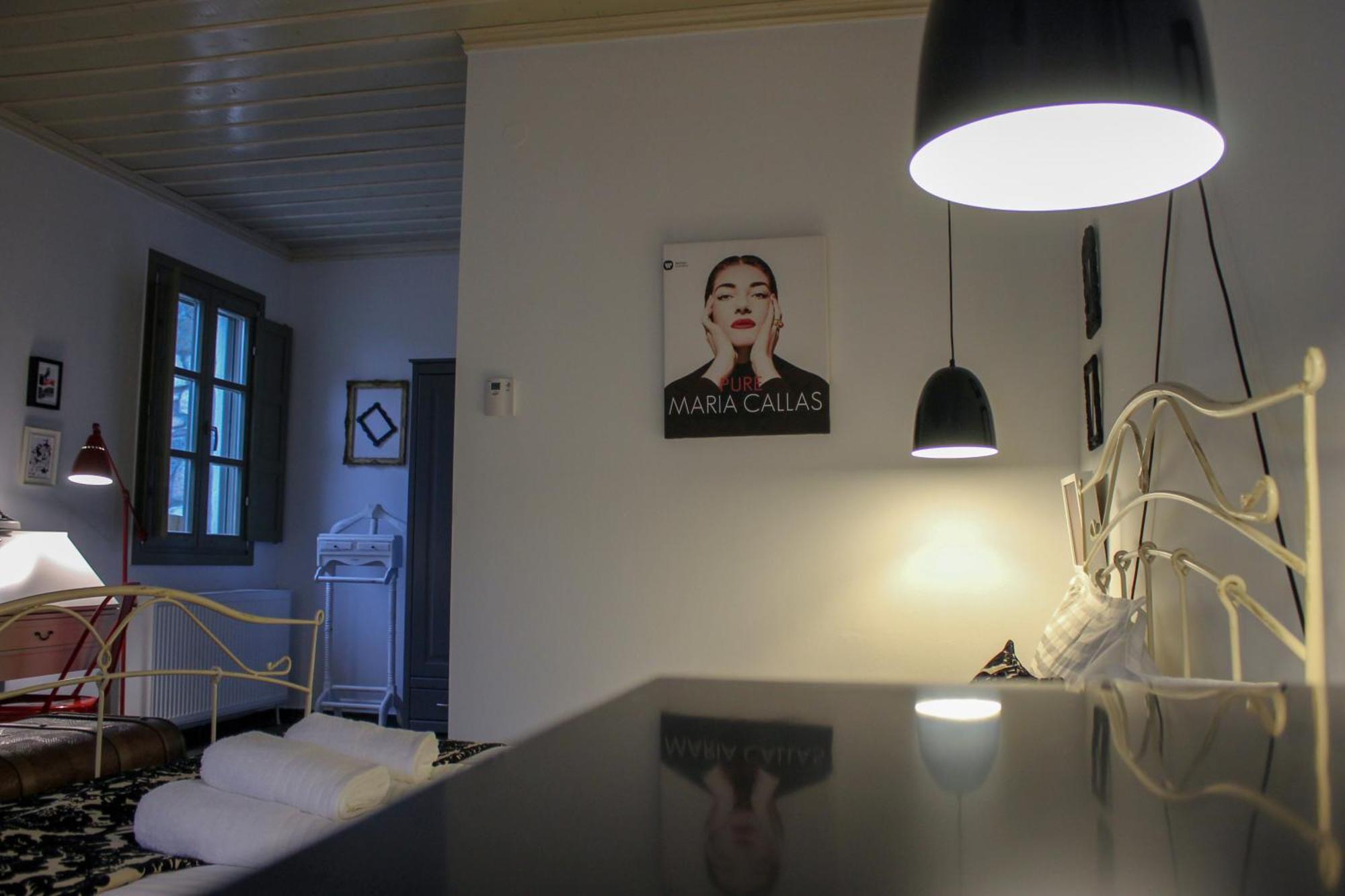 Oikies Art Rooms Ángistron Екстериор снимка